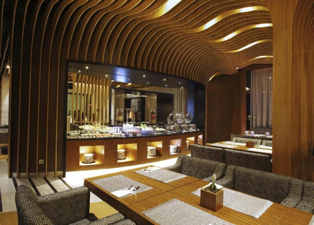 Brits Hotel Karawang Εξωτερικό φωτογραφία
