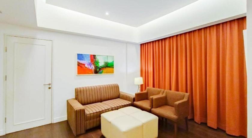 Brits Hotel Karawang Εξωτερικό φωτογραφία