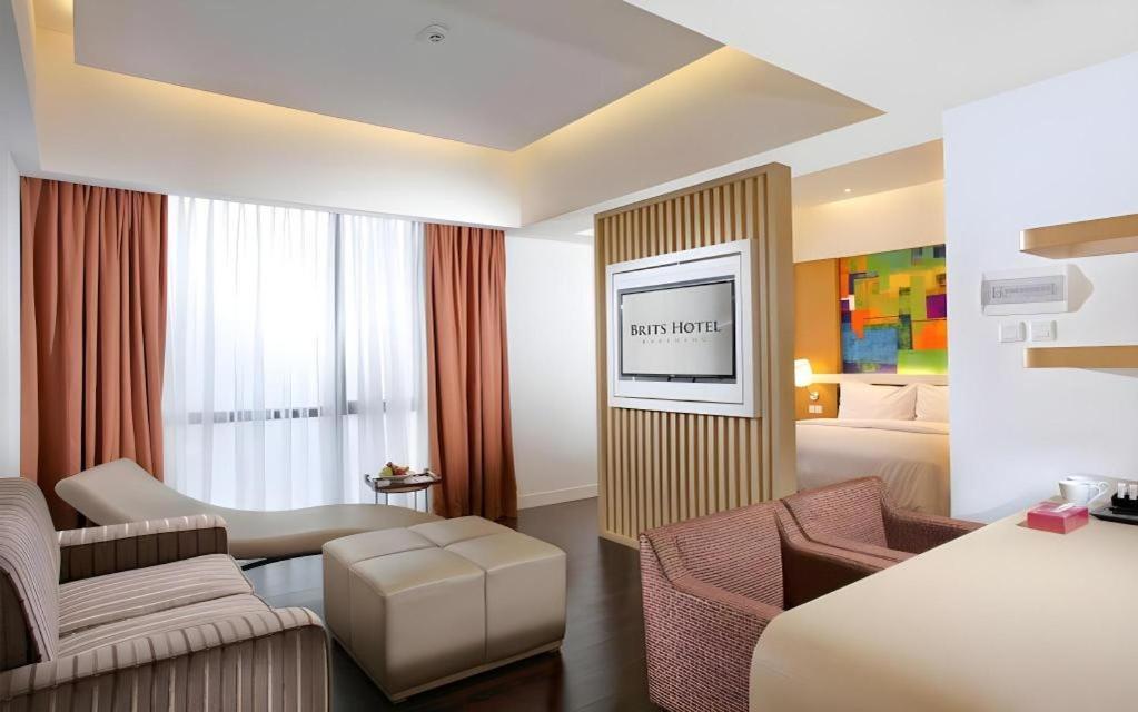 Brits Hotel Karawang Εξωτερικό φωτογραφία