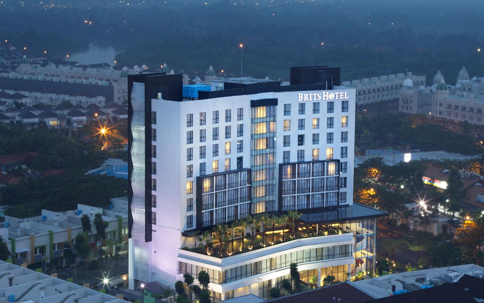 Brits Hotel Karawang Εξωτερικό φωτογραφία